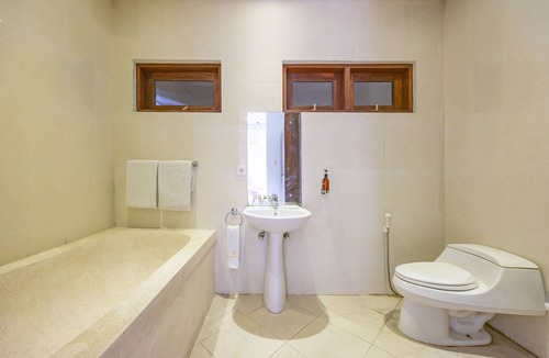 Tumbak Bayuh Hotel | Cove The Ricks Villa