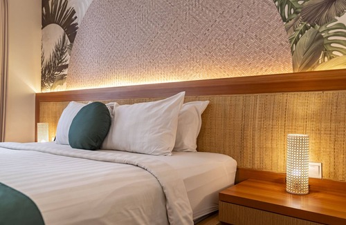 Renon Hotel | Cove Vin Stay