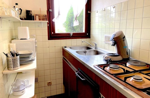 Frejus Plage Apartment | Cozy 1-Bed Apt with Terrace, Parking, Close to Beach & Port - Fréjus