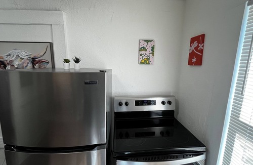 Callahan Apartment | Cozy 2-bedroom apartment, Downtown Orlando with WiFi, AC and King size Bed