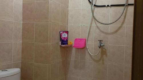 Cileunyi Apartment | COZY 2BR Pinewood Apt Jatinagor