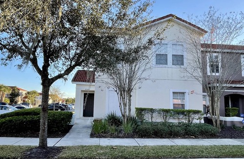 Bellavida House | Cozy 4 Bedroom w/ Pool Close to Disney 4562