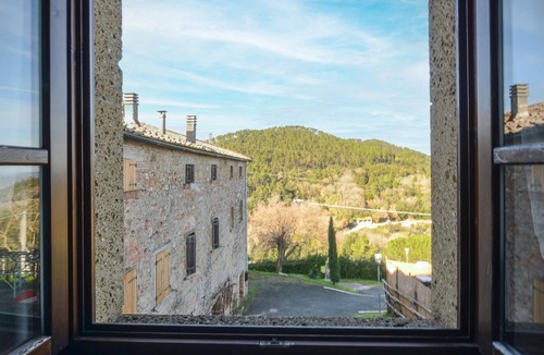 Montecastelli Apartment | Cozy apartment in Montecastelli Pisano