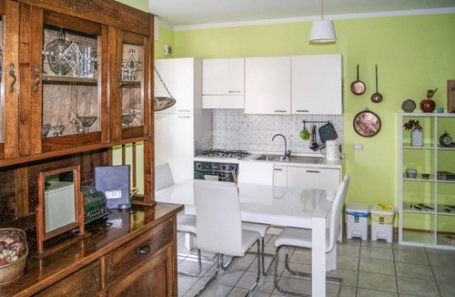 Vicopelago Apartment | Cozy apartment in Lucca with kitchen