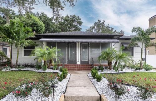 Lake Eola Heights Apartment | Cozy Apartments in the Triplex House, Historic District of Orlando
