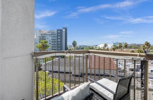 Florida Center Apartment | Cozy Condo on International Dr. Near Universal Studios
