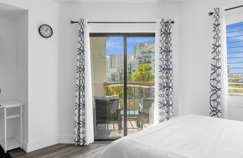 Florida Center Apartment | Cozy Condo on International Dr. Near Universal Studios