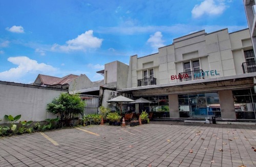 Semarang House | Cozy Deluxe Double Escape w/Free WiFi