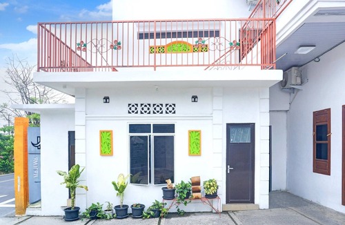 Bandar Lampung House | Cozy Double Escape W/Free WiFi and Parking