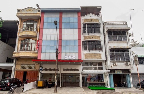 Medan House | Cozy Double Escape W/Free WiFi and Parking