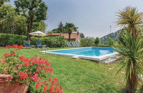 Cascine-La Croce House | Cozy home in Colle di Compito LU