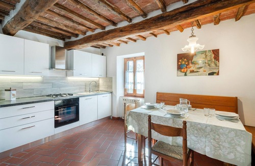 Scalvaia House | Cozy home in Monticiano