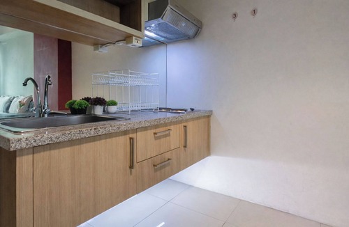 Siwalankerto Apartment | Cozy Living Studio At The Square Surabaya Apartment