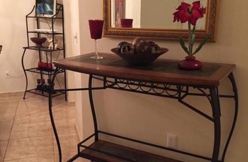 Indian Point House | Cozy Stay Just A Click Away