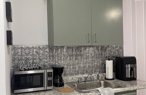 Orlando Apartment | Cozy studio in fabulous Orlando close to everything