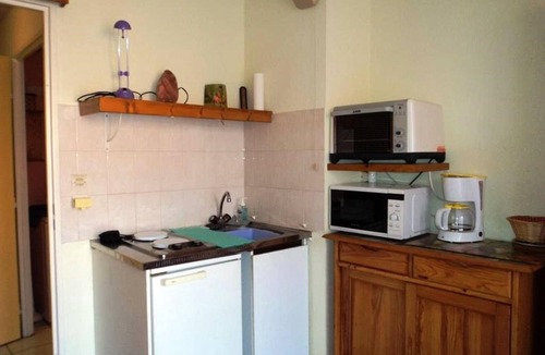 Saint-Aygulf Apartment | Cozy Studio in Saint Aygulf, 300m from Beach, Sleeps 3