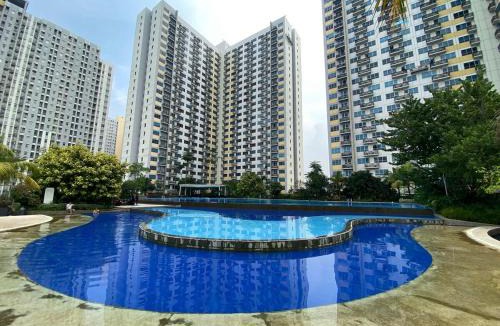 Bekasi Apartment | Cozy Studio in Springlake, Bekasi, with Pool & Wi-Fi