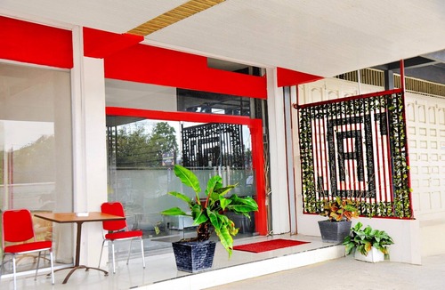 Bukittinggi House | Cozy Twin Escape with Free WiFi and Parking