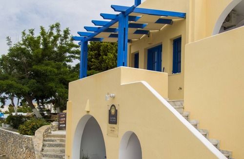 Pyrgos Apartment | Cultural House
