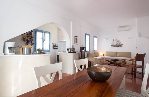 Agia Paraskevi Villa | Daphne | Cycladic Two-Bedroom Villa with Private Pool and Sea View