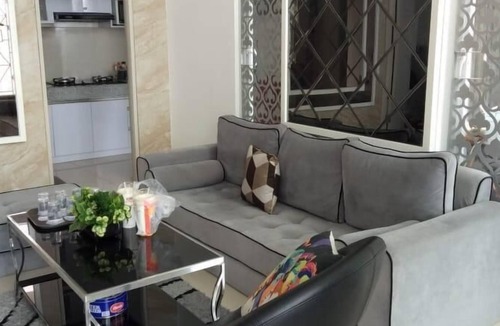 Bandung Villa | De Villa Atas Bukit by HouseinBandung