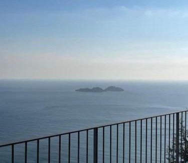 Vico Equense Villa | De Vivo Realty - Villa Stone Positano