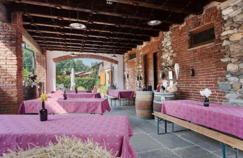 Borgomanero House | Decanter House