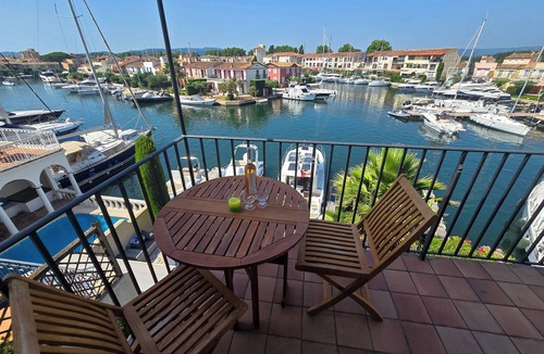 Port Grimaud Apartment | Delightful sunny apartment overlooking the waterways of Port Grimaud