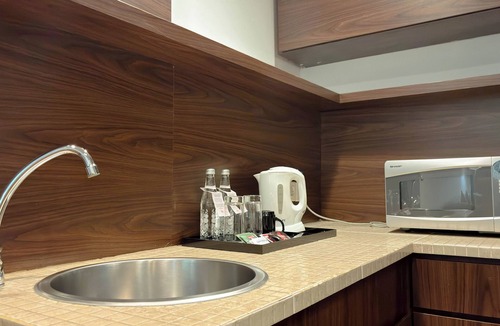 Karawang Hotel | Delonix Hotel Karawang