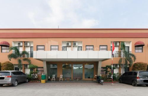 Karang Bolong Hotel | Deluma Hotel Syariah RedPartner