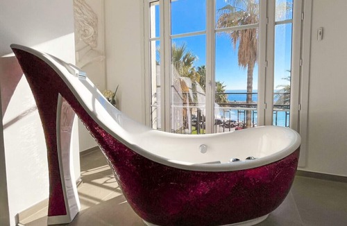 Le Suquet Apartment | Deluxe 4 bedroom penthouse with jacuzzi and rooftop