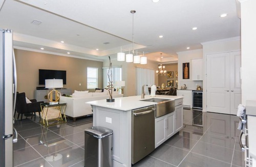 Kissimmee House | Deluxe Apartment at Storey Lake only 10 minutes from Disney SL4751-402
