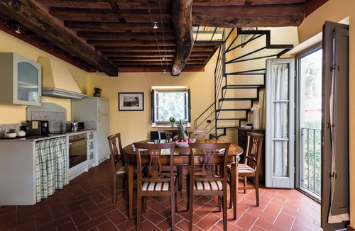 Matraia Apartment | Deluxe Apartment with View and Garden