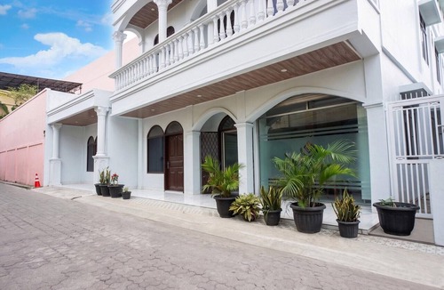 Medan House | Deluxe Escape Near Al-Mashun Mosque