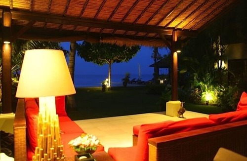 Dencarik Villa | DENCARIK/LOVINA LUXURY VILLA WITH PRIVATE POOL DIRECTLY AT THE BEACH