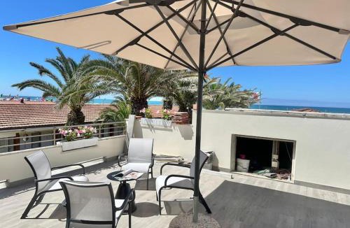 Lido di Camaiore Apartment | Design apartment on the beach