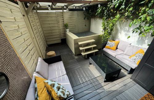Washington Apartment | Design Apartment M4 Wagner Jacuzzi & Garden