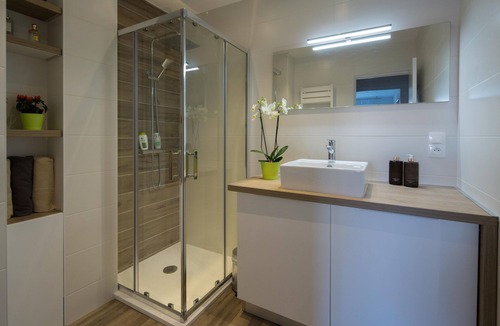 Antibes Old Town Apartment | Design, bright, splendid 3p in the heart of Antibes 5 min walk from the beach