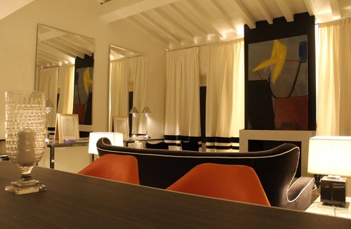 Sant' Ambrogio Apartment | Designed, Stylish and Fashionable Apartment in the heart of Florence