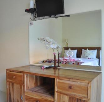 Sampalan House | Deva Devi Beach Inn Luxury