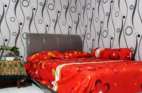 Bungurasih House | Dharmawati Homestay