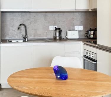 Beausoleil Apartment | Diamond Flat, Rickeys