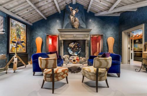 Dorsoduro Apartment | Dimora Orlando A breathtaking Venetian Retreat with Private Courtyard