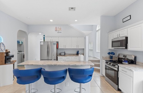 Sunrise Lakes House | Disney-Area 5BR Home 2 Master Suites Private Pool, Spa, Game Room & Movie Room