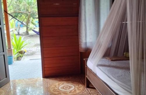 Mansuar Island House | Diving Mansuar and home