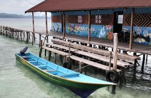 Mansuar Island House | Diving Mansuar and home