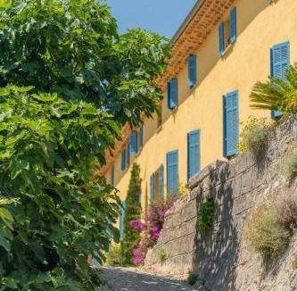 Grasse Bed & Breakfast | Domaine de la Cascade Parfumée