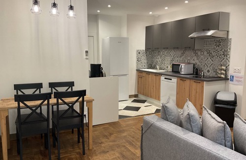 Berre-des-Alpes Apartment | Domaine Le Rocher d'Argent Appart dans domaine Swimming pool & Jacuzzi & Games room