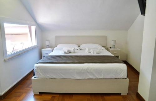 Suburbio VII Portuense Apartment | Domus Arvali - Appartamento Superior con Terrazza Privata
