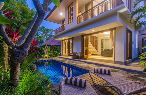 Melayang Villa | Double Story Villa with Kitchen ★ Private Pool ★ Fast Wifi ★